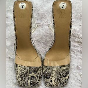 NEW YORK & COMPANY Heather Gray/Black Color Clear Block Heel Mules Size 7